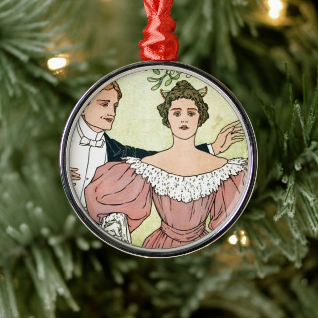 Liebhaber unter dem Mistleton Silbernes Ornament (Baum)
