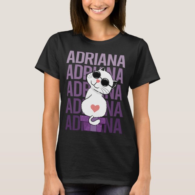 Liebliche Katze - Name Adriana T-Shirt (Vorderseite)