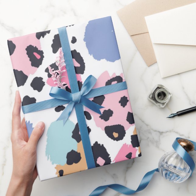 Liebliche Pastel Leopard Spots Geschenkpapier (Schenken)