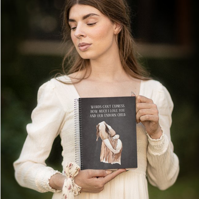 Liebliche romantische Ehefrau mit Zitat Notizblock (Von Creator hochgeladen)