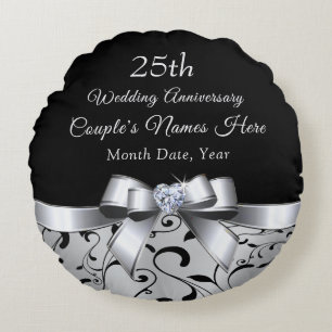 Liebliches 25-jähriges Hochzeitstipendium für Ehef Rundes Kissen