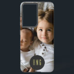 Liebliches Foto und Monogramm Samsung Galaxy Hülle<br><div class="desc">Eine einzigartige Symmetry Samsung Galaxy S21 Hülle mit einem Spot für Ihren Namen oder das Monogramm Ihres Geschenkempfängers und einem Foto der Wahl. *******Wenn Ihr Foto abgeschnitten wird, verwenden Sie die Funktion 'Diesen Entwurf bearbeiten' oder 'Weiter anpassen', um es in die Box Otter einzufügen. Nachdem Sie das Foto hinzugefügt haben,...</div>