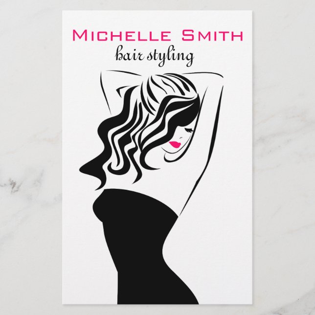 Liebliches Mädchen mit Haarstyling-Branding Flyer (Vorne)