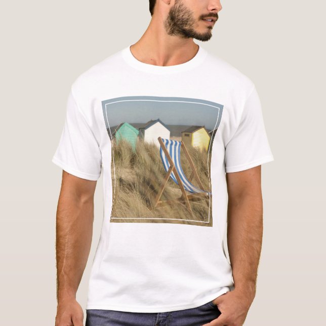 Liegestühle und Liegestühle| Südlich, Suffolk T-Shirt (Vorderseite)