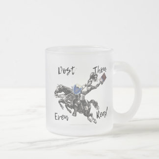 Liest du überhaupt? gefrosteter Becher Mattglastasse
