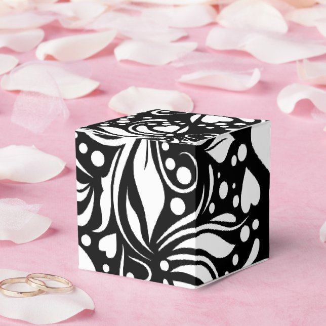 Life Quote Black Gevor Box von Adiela Akoo Geschenkschachtel (Hochzeit)