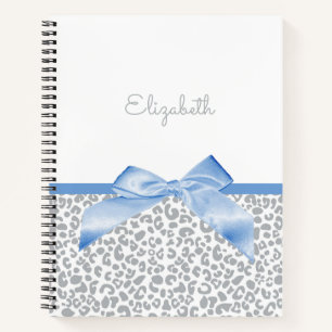 Light Blue Bow mit trendigem Leopard Print und Nam Notizbuch
