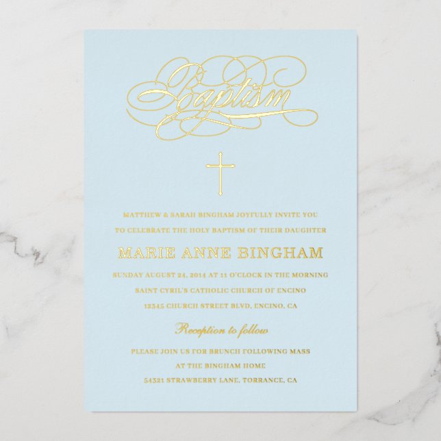 Light Blue Elegant Calligraphy Baptisc Gold Folieneinladung (Vorderseite)
