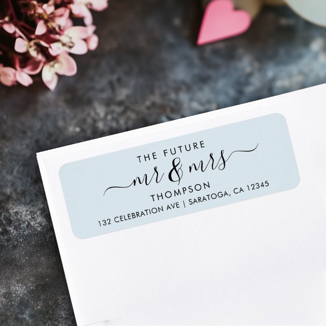 Light Blue Elegant Chic Future MR und MRS Adresse (Baby blue address label on table reading THE FUTURE Mr & Mrs in a script font with flourishes)