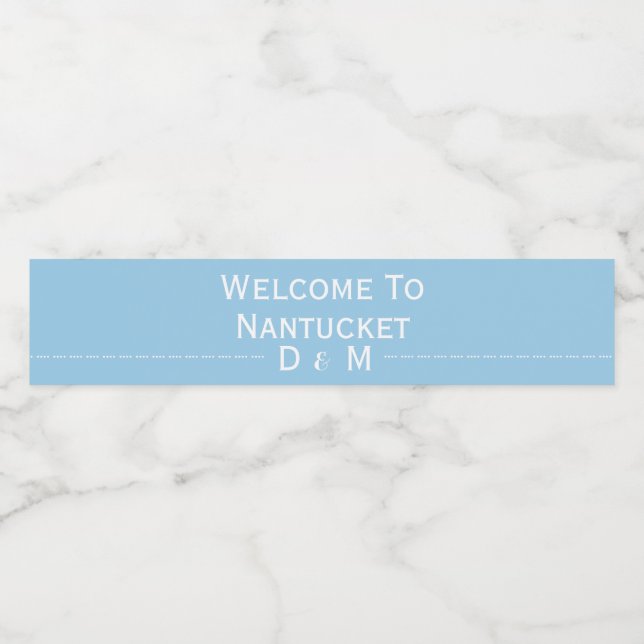 Light Blue Herzlich willkommen auf unserer Hochzei Wasserflaschenetikett (Einzelnes Label)