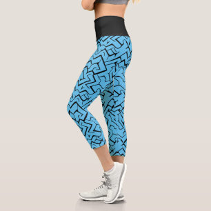Light Blue Meander Pattern   Modernes Maze Capri Leggings