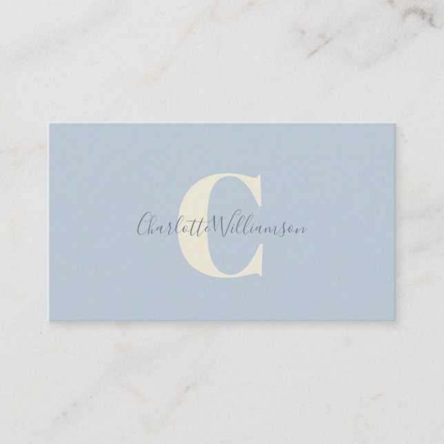 Light Blue Monogram mit Skriptname Overlay Visitenkarte (Vorderseite)