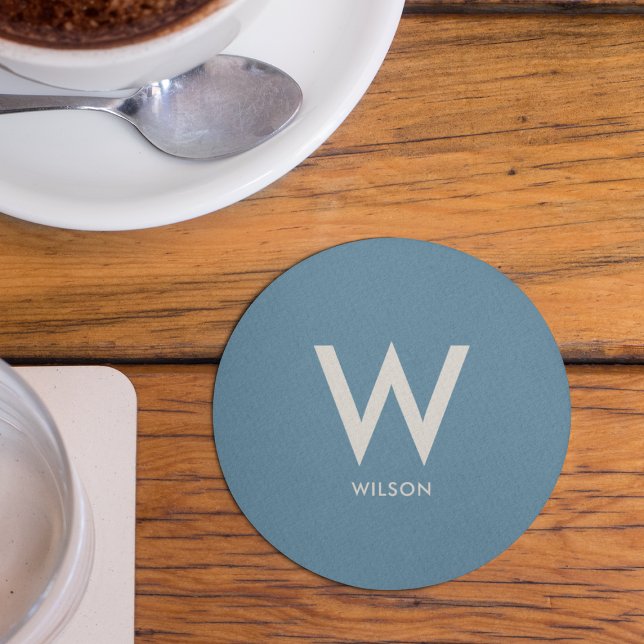 Light Blue Monogram Personal Party Runder Pappuntersetzer (Von Creator hochgeladen)