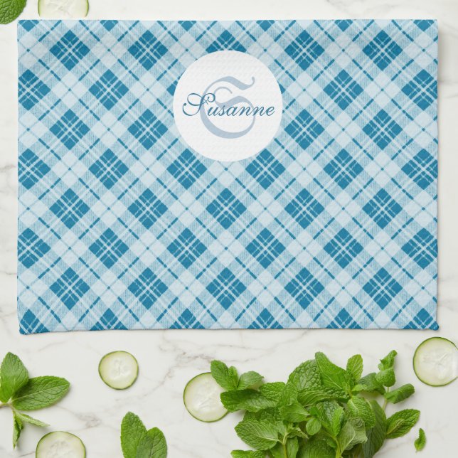 Light Blue Tartan Weihnachtsmuster Monogram Geschirrtuch (Gefaltet)
