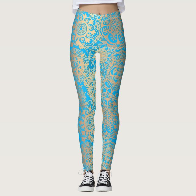 Light Blue und Gold Boho Mandala Pattern Yoga Leggings (Vorderseite)