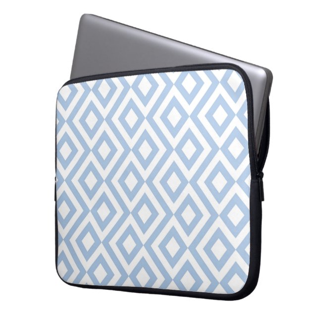 Light Blue und White Meander Laptopschutzhülle (Vorderseite Links)