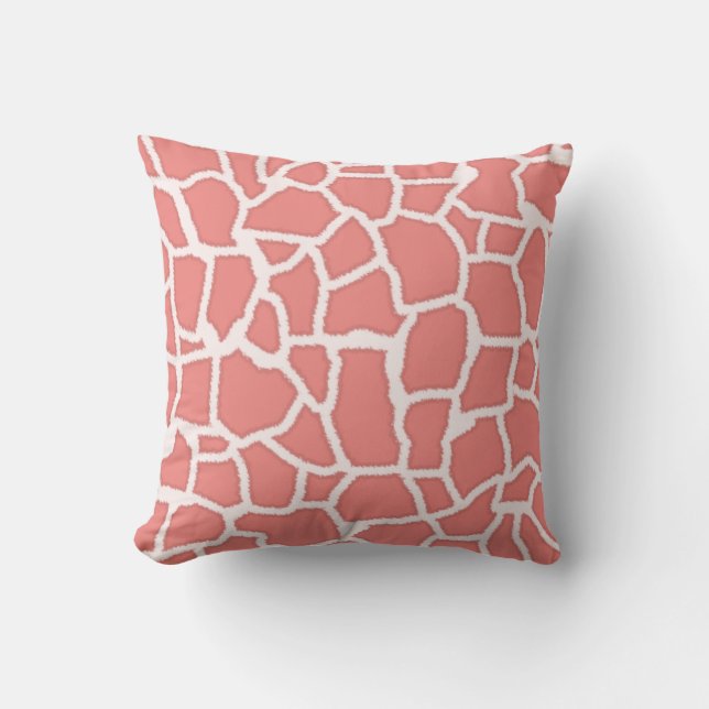 Light Coral Giraffe Animal Print Kissen (Vorderseite)