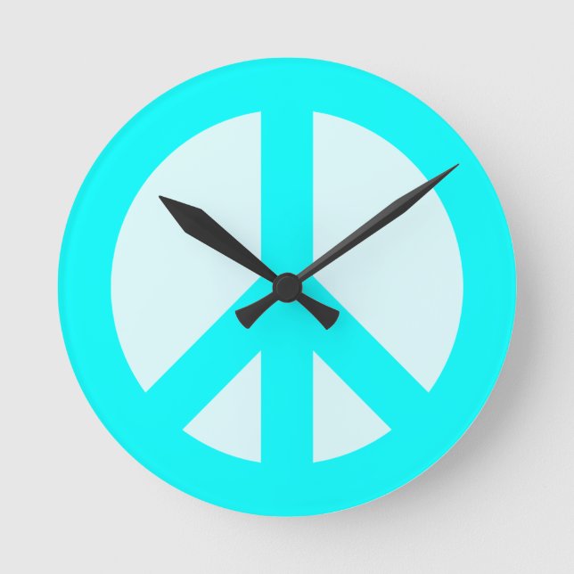 Light Cyan Peace Sign Wall Clock Runde Wanduhr (Vorderseite)
