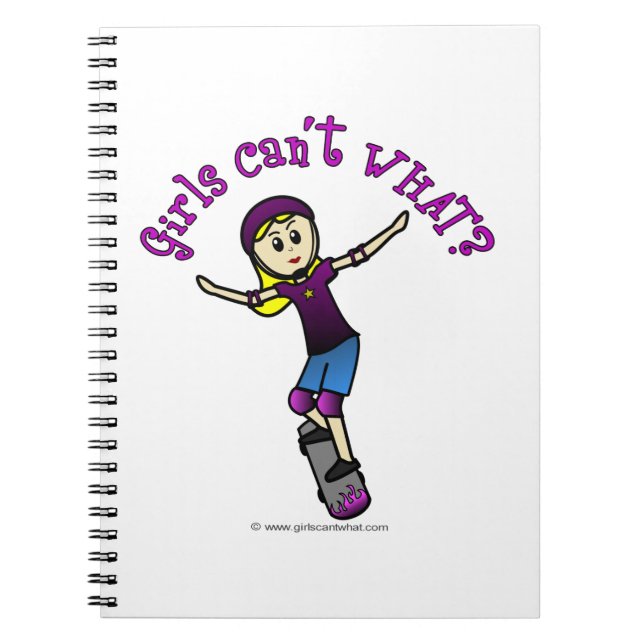 Light Girl Skater mit Helm Notizblock (Vorderseite)