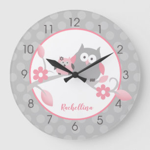 Light Gray and Pink Happy Owls Girl Nursery Große Wanduhr