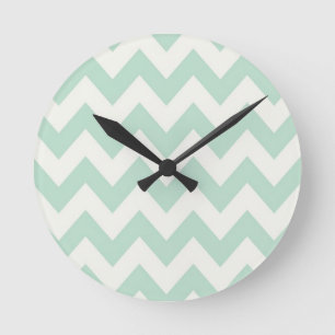 Light Green Chevron Clock Runde Wanduhr