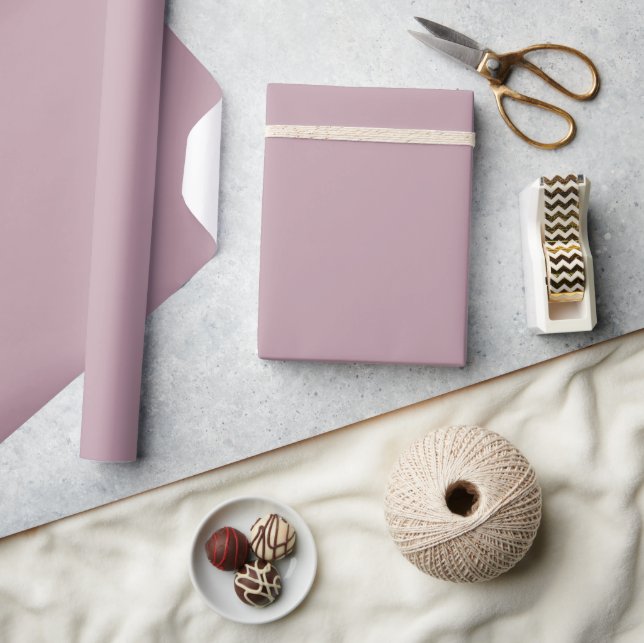 Light Mauve Lila Solid Color Geschenkpapier (Kunsthandwerk)