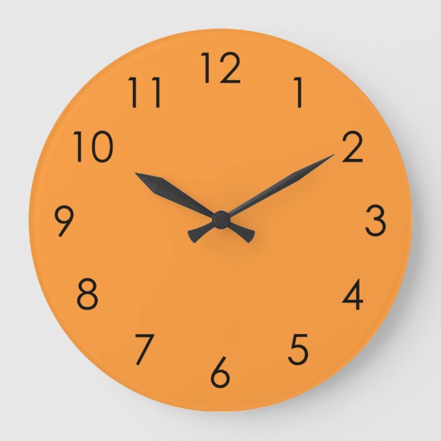 Light Orange Large Black Numbers Wall Clock Große Wanduhr (Vorderseite)