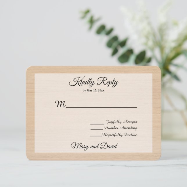 Light Pine Wood Wedding RSVP Card (Stehend Vorderseite)