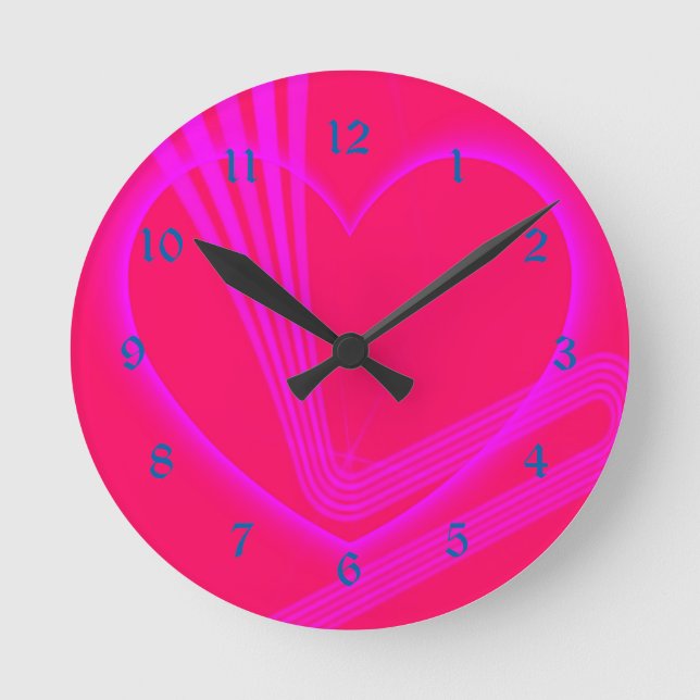 Light Pink Heart w/Zigzag Lines Runde Wanduhr (Vorderseite)
