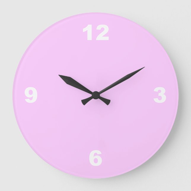Light Pink Large White Numbers Wall Clock Große Wanduhr (Vorderseite)