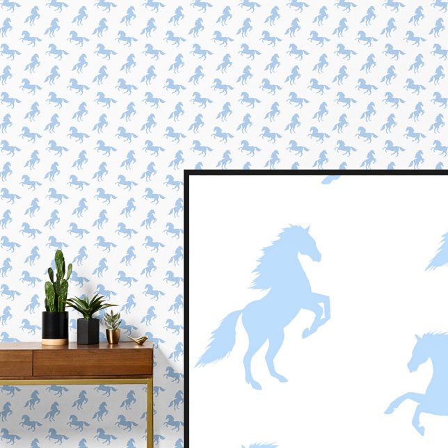Light Soft Blue Horns auf Weiß Tapete (Von Creator hochgeladen)