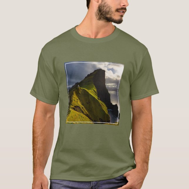 Lighthousen Faroe Islands T-Shirt (Vorderseite)
