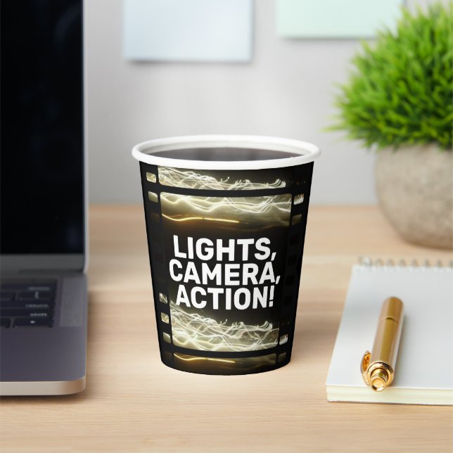 LIGHTS, KAMERA, AKTION! PAPPBECHER (InSitu)
