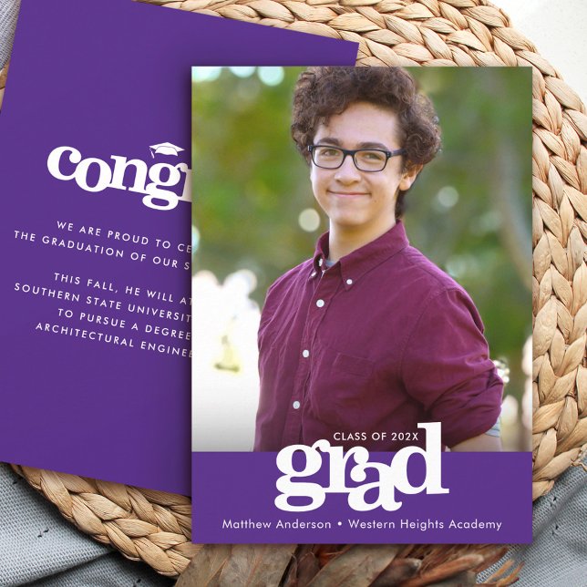 Lila Abschluss Foto moderne, fette Typografie Ankündigung (Von Creator hochgeladen)