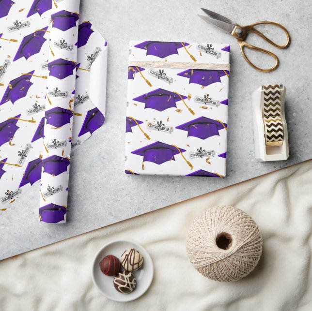Lila Abschlüsse mit Diplomen Geschenkpapier (Kunsthandwerk)