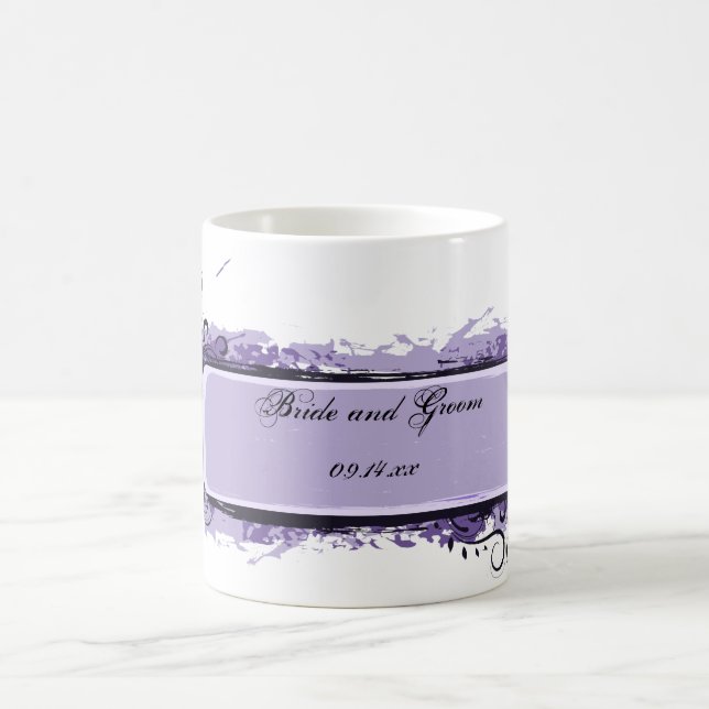 Lila Abstrakte Blumenhochzeit Tasse (Mittel)