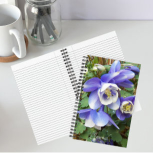 Lila Akeleiblumen Blumen Notizbuch
