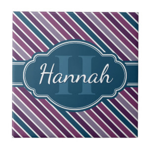 Lila Aquamarines, feines Streifenmuster Monogramm Fliese