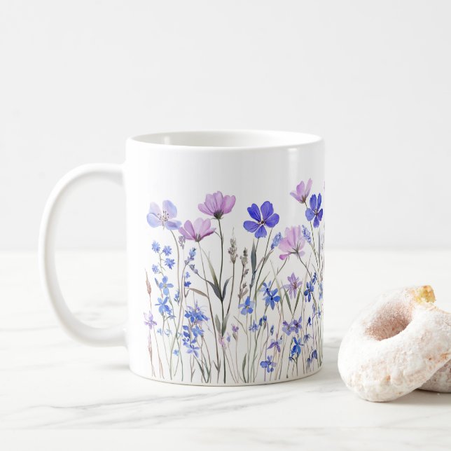 Lila Aquarell Blumenwiese Keramiktasse  Kaffeetasse (Mit Donut)