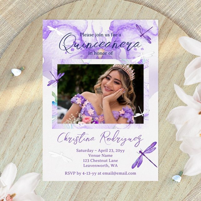 Lila Aquarellorchid, Dragonfly Quinceanera Folieneinladung (Purple quinceanera, silver foil invitation)