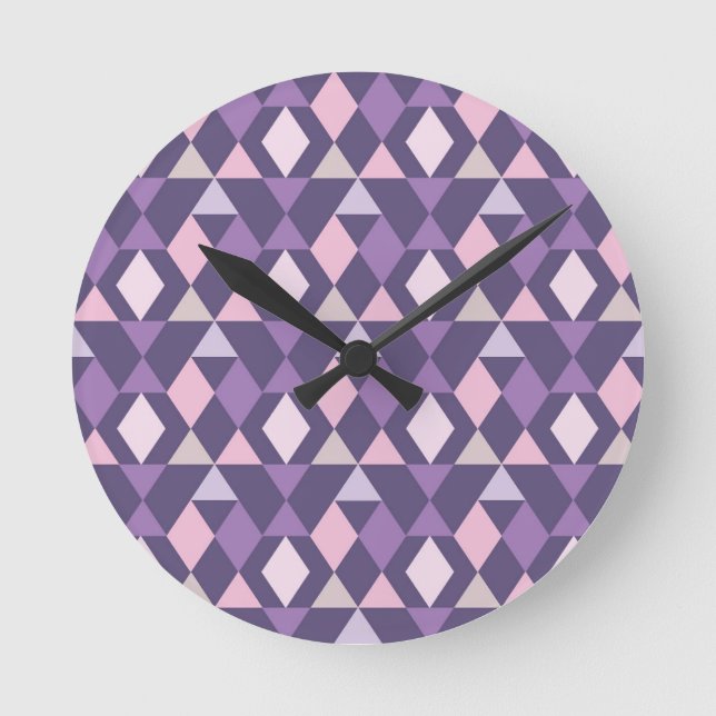 Lila arabisches geometrisches Muster Runde Wanduhr (Vorderseite)