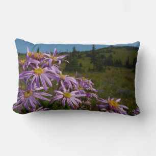 Lila Asterblüten am Mount Rainier Lendenkissen