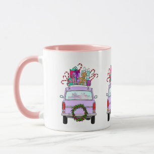 Lila Auto mit Weihnachtsgeschenken Tasse