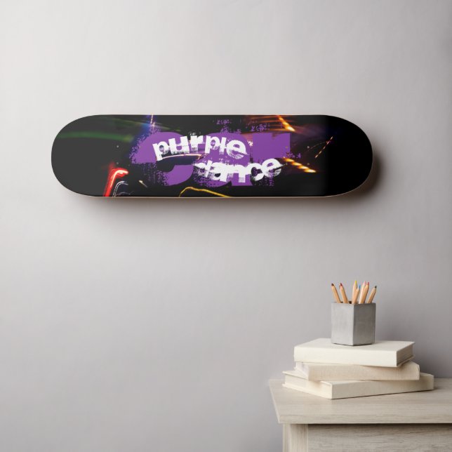 lila Autotanz Skateboard (Wandkunst (Horz))