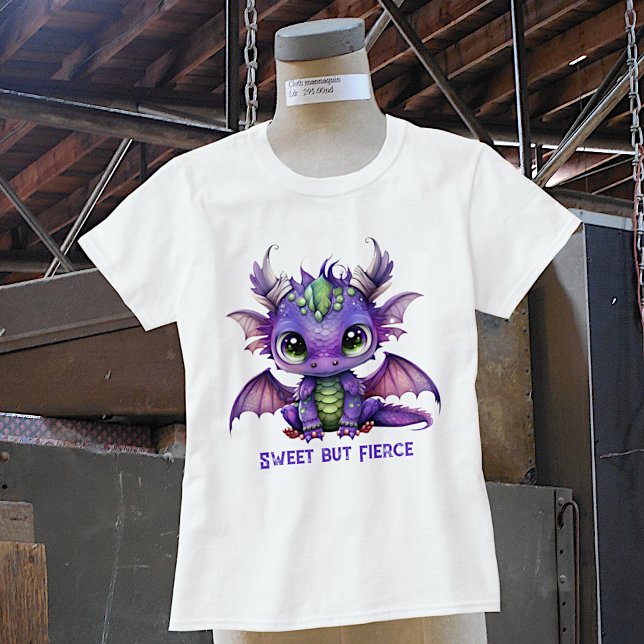 Lila Baby Dragon T-Shirt (Von Creator hochgeladen)