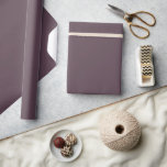 Lila Basil Lila Solid Color Geschenkpapier<br><div class="desc">Vollfarbiges Papier in einer großen Farbvielfalt für alle Ihre Hochzeitsgeschenke und Duschgeschenke. Die Farben für 2025 sind dunkel und fett,  und das ist es,  was Sie in meinen neuesten Designs mit Farbnamen von verschiedenen Designfirmen finden werden.</div>