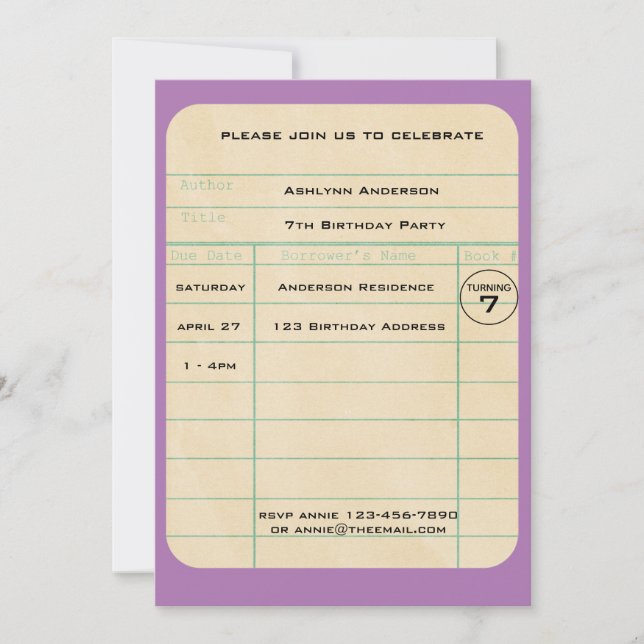 Lila Bibliothekskarte Geburtstag Einladung (Vorderseite)