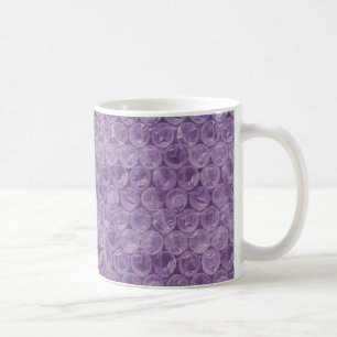 Lila Blasenverpackungsmuster Tasse
