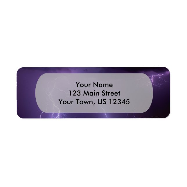 Lila Blitz in einem nächtlichen Donnersturm (Vorne)