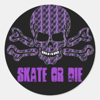 lila Blitzschädel und Querknochen Runder Aufkleber